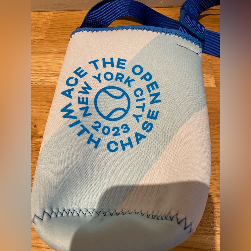 NEW US OPEN Chase “Ace the OPEN with Chase NYC 2023” Bottle holder